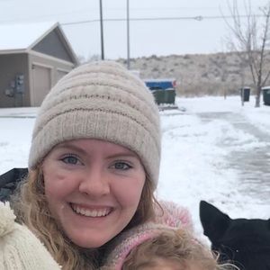 Meet your Posher, Aurora